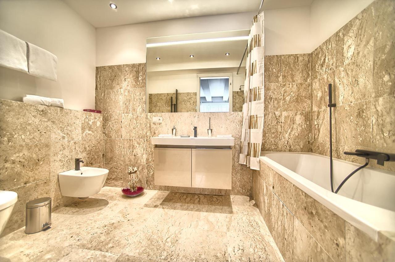 Exclusive 2 Bedroom Apartment Old Town - 2 Baths, Balcony And View - By Prague City Apartments Eksteriør billede